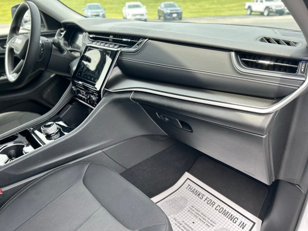 2023 Jeep Grand Cherokee L Laredo