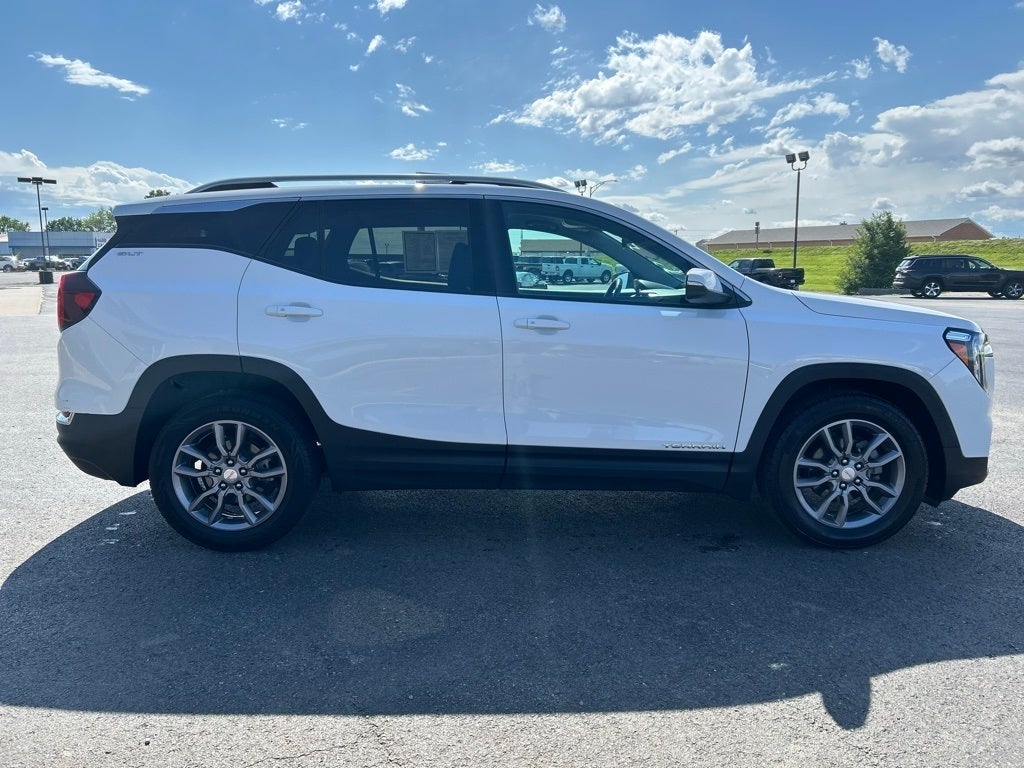 2023 GMC Terrain SLT