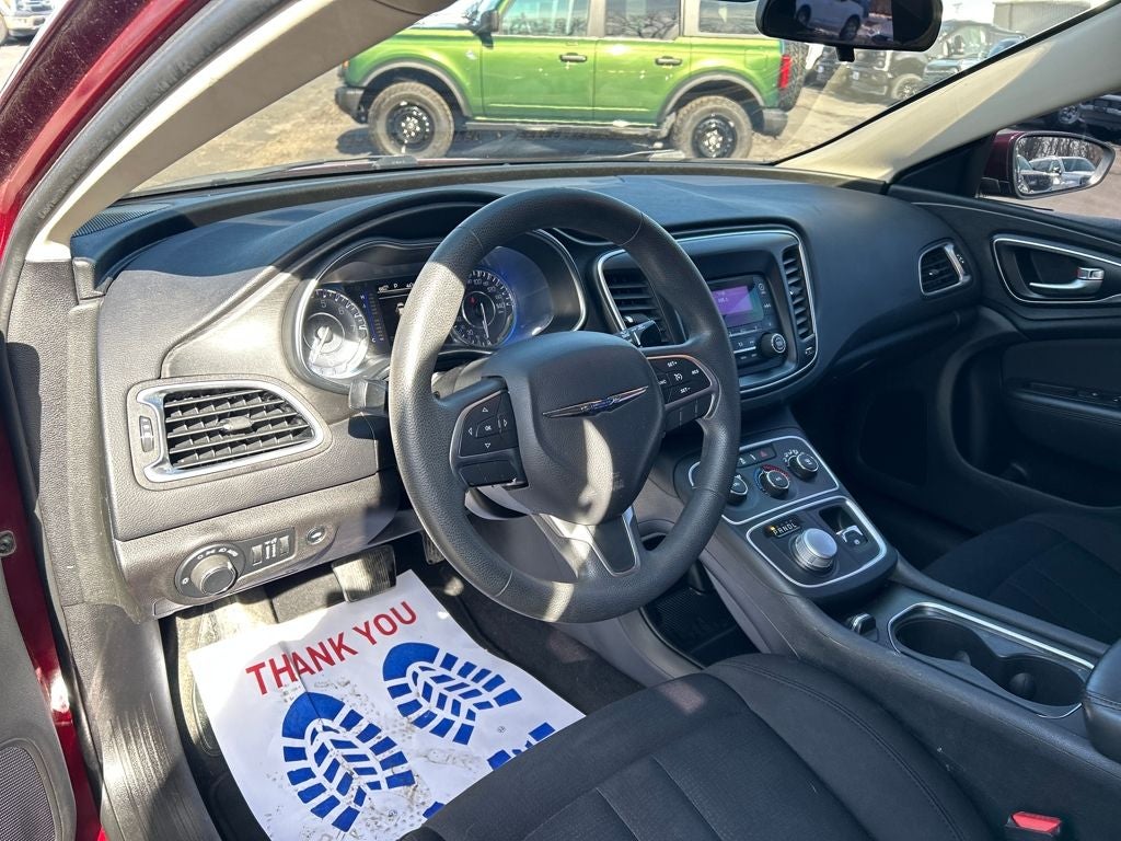 2016 Chrysler 200 LX