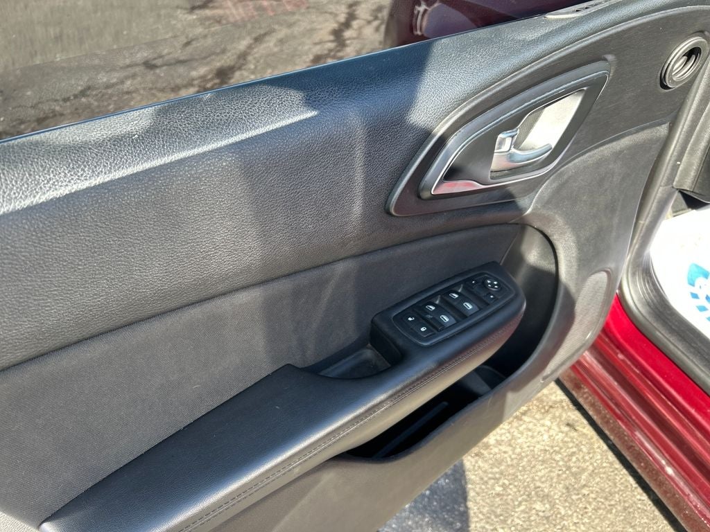 2016 Chrysler 200 LX