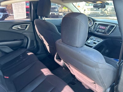 2016 Chrysler 200 LX