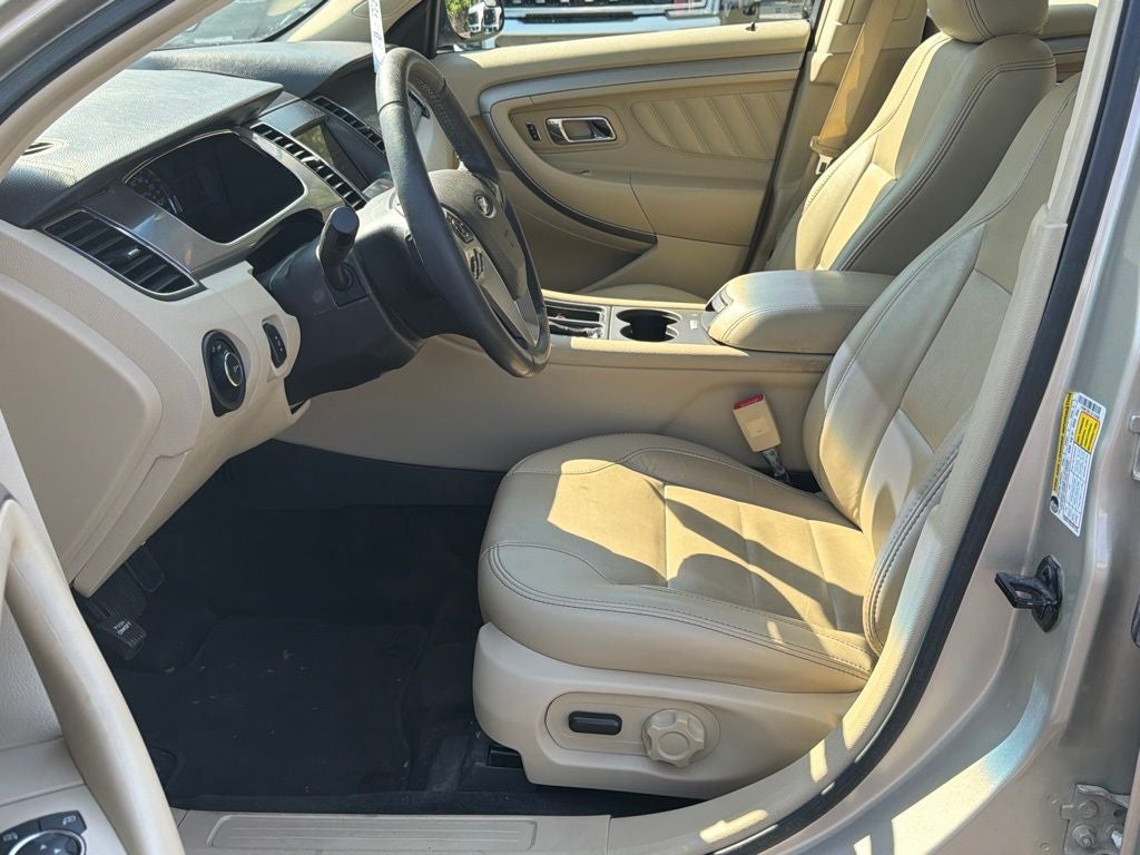 2018 Ford Taurus SEL