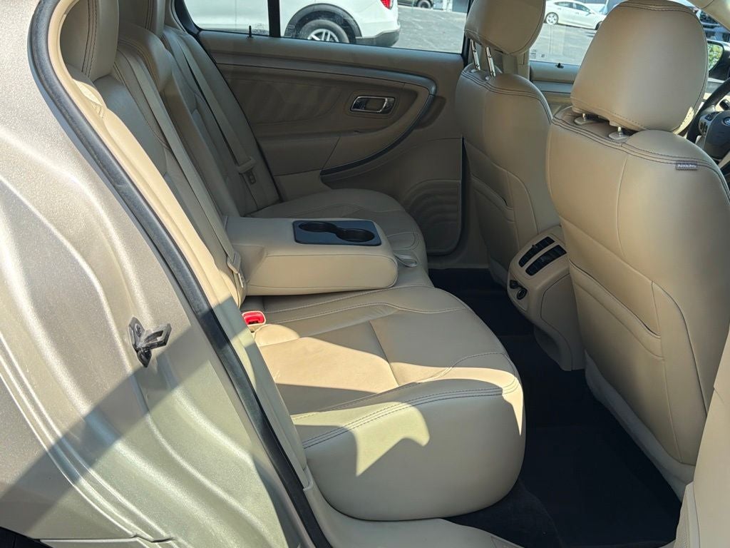 2018 Ford Taurus SEL