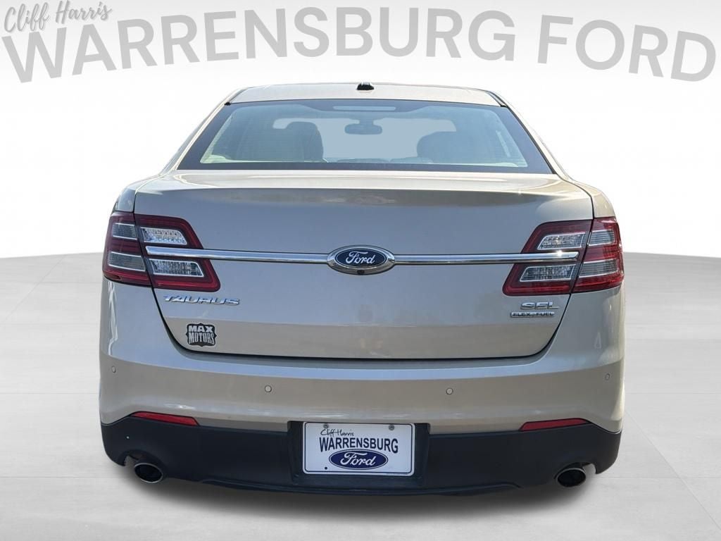 2018 Ford Taurus SEL