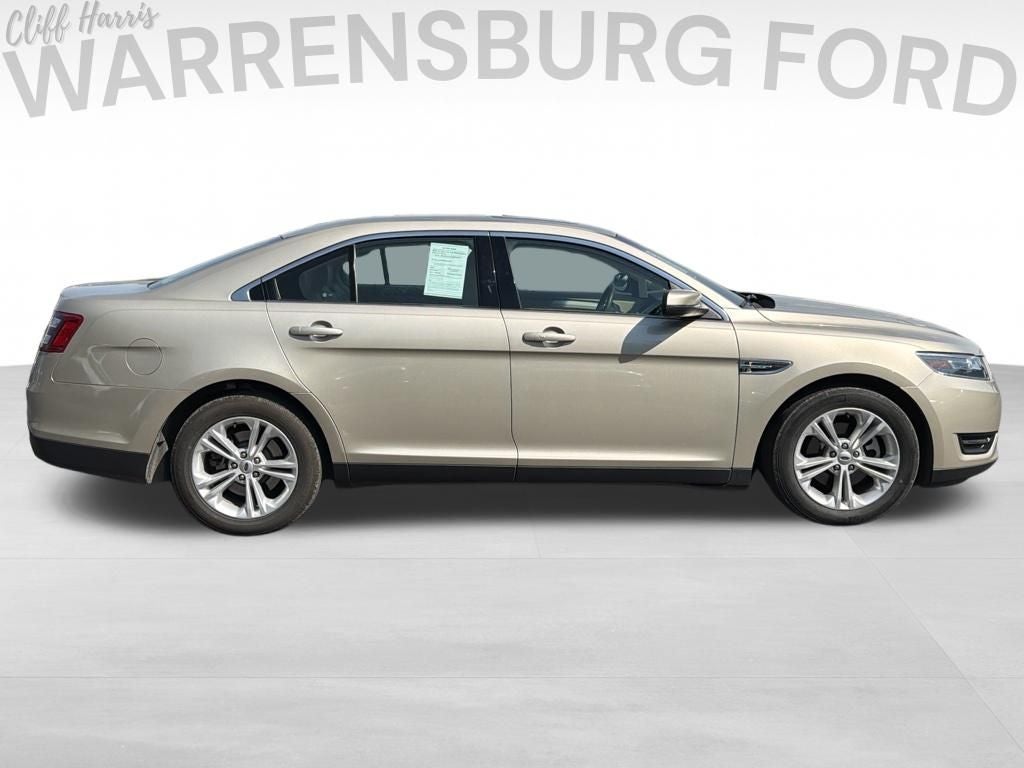 2018 Ford Taurus SEL