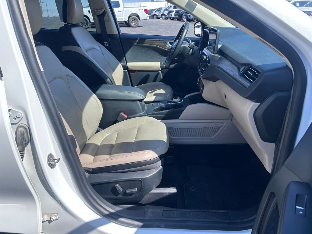 2020 Ford Escape Hybrid Titanium