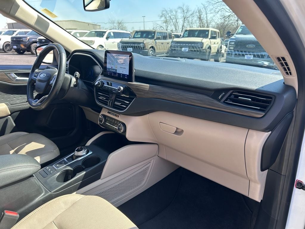 2020 Ford Escape Hybrid Titanium