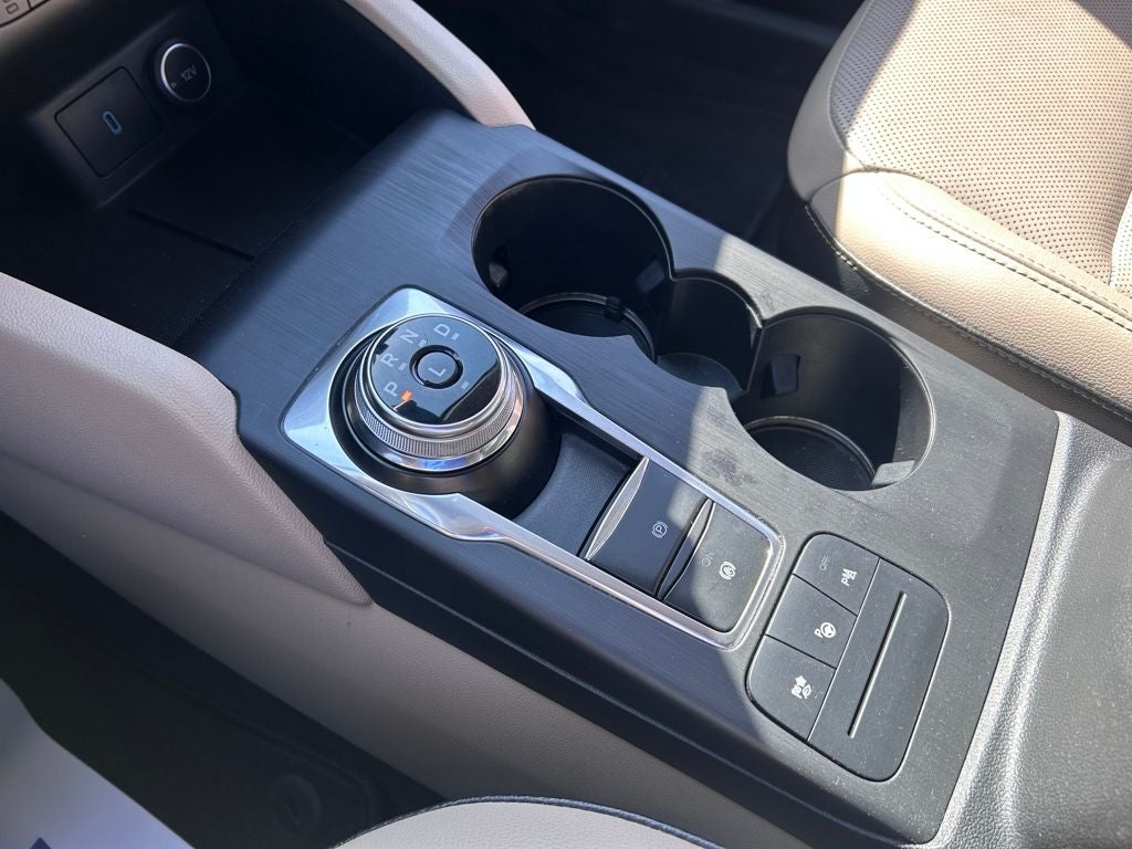 2020 Ford Escape Hybrid Titanium