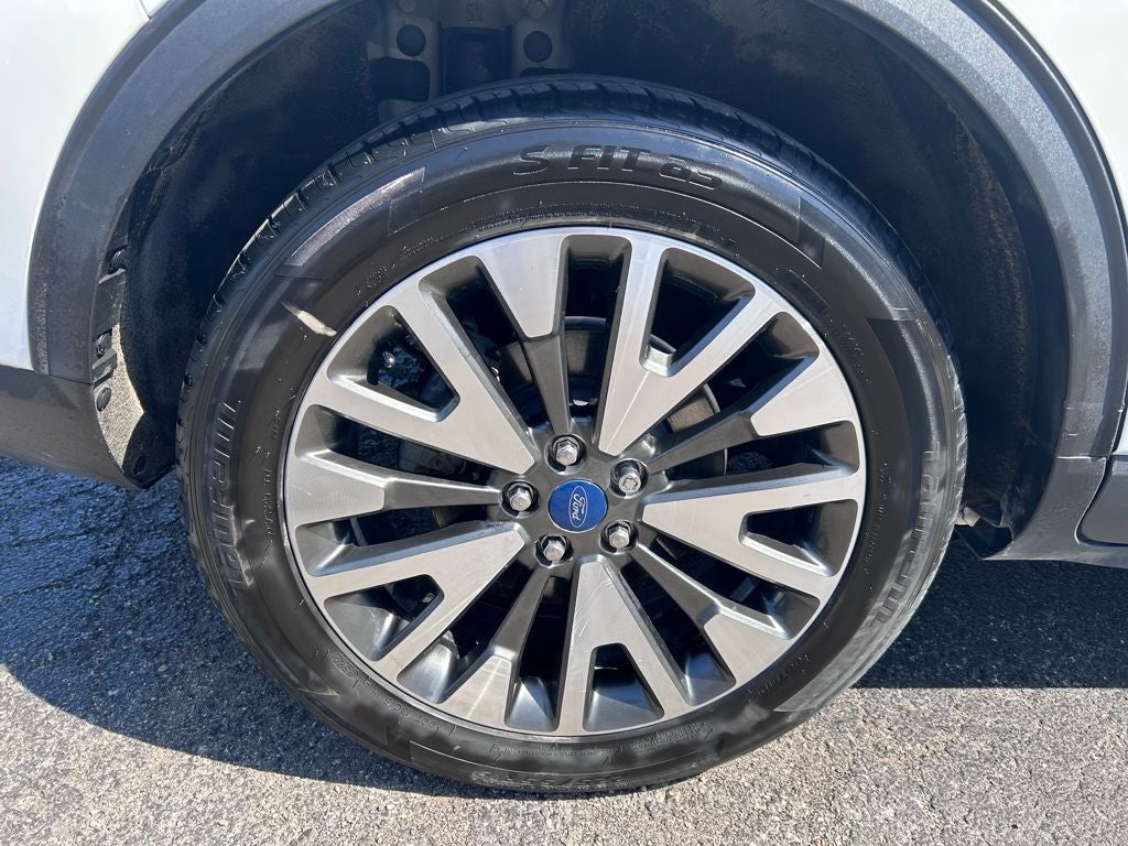 2020 Ford Escape Hybrid Titanium