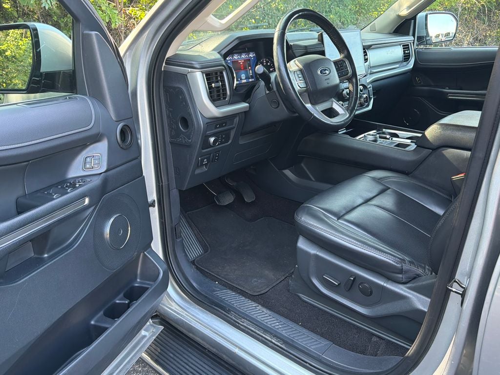 2022 Ford Expedition Max XLT
