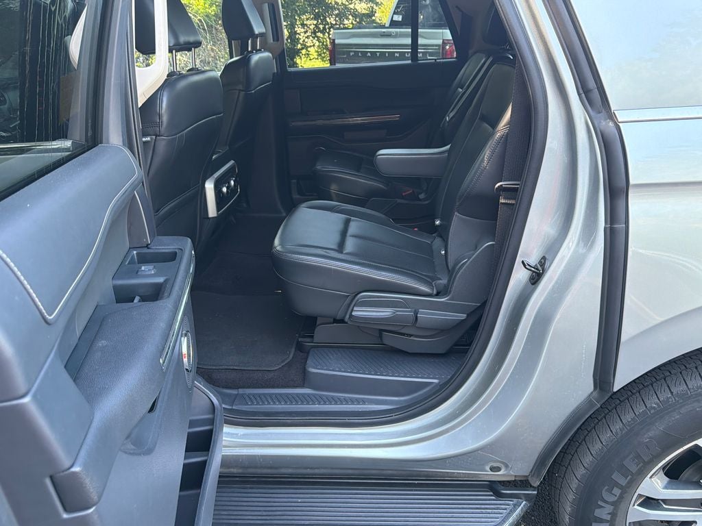 2022 Ford Expedition Max XLT