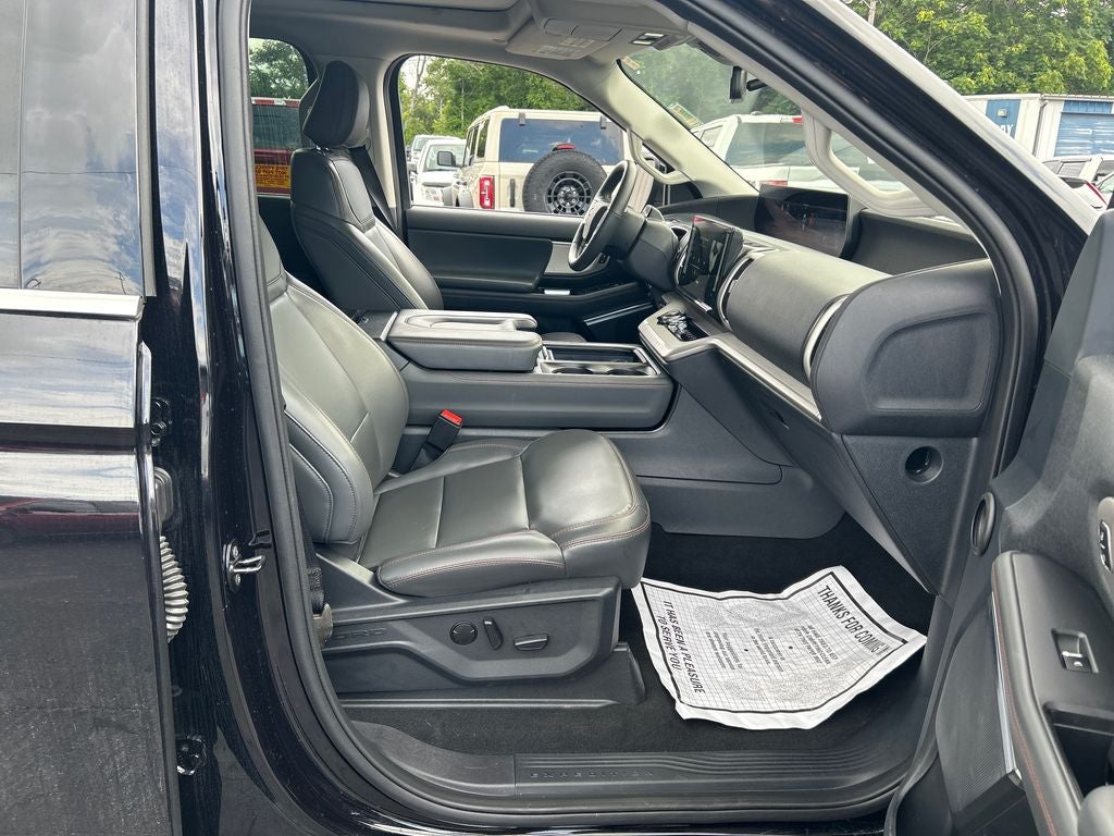2025 Ford Expedition Active