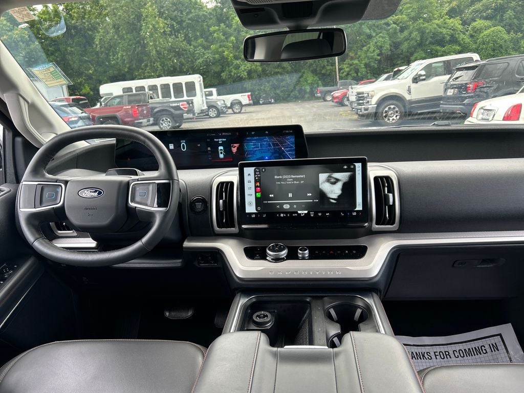 2025 Ford Expedition Active