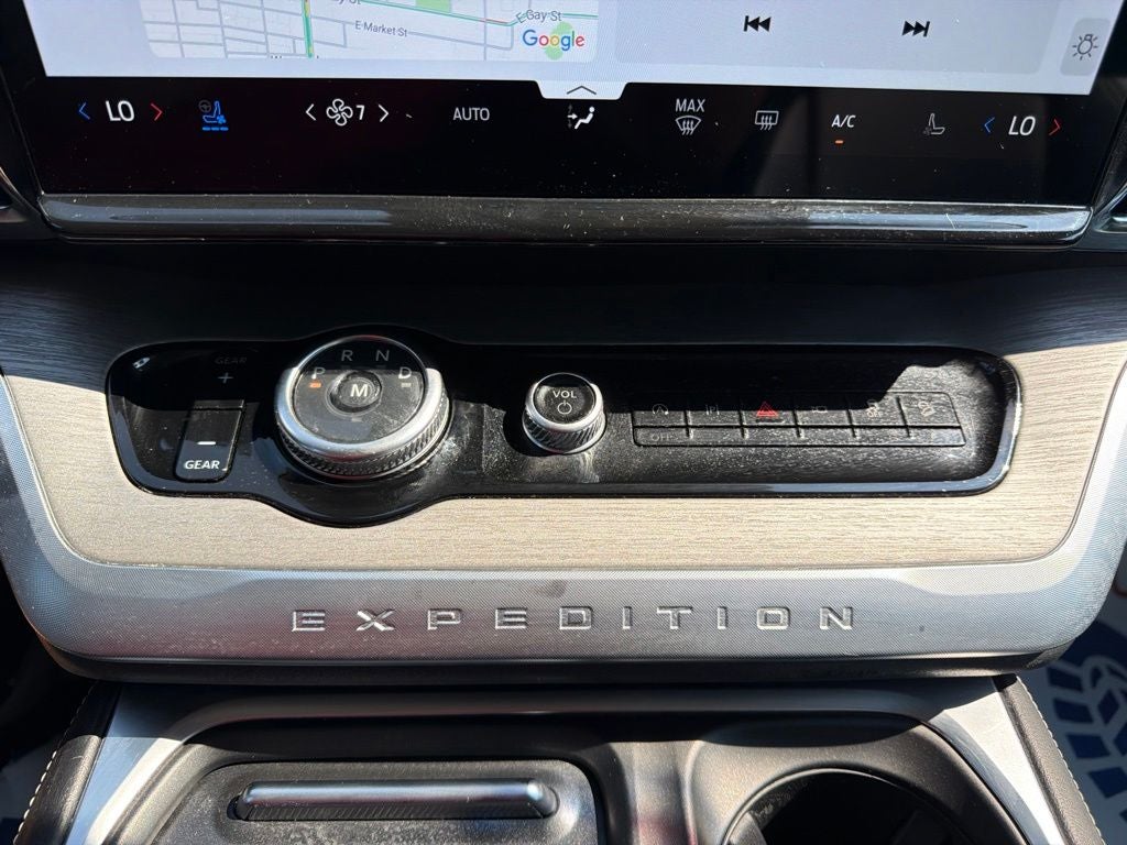 2025 Ford Expedition Platinum
