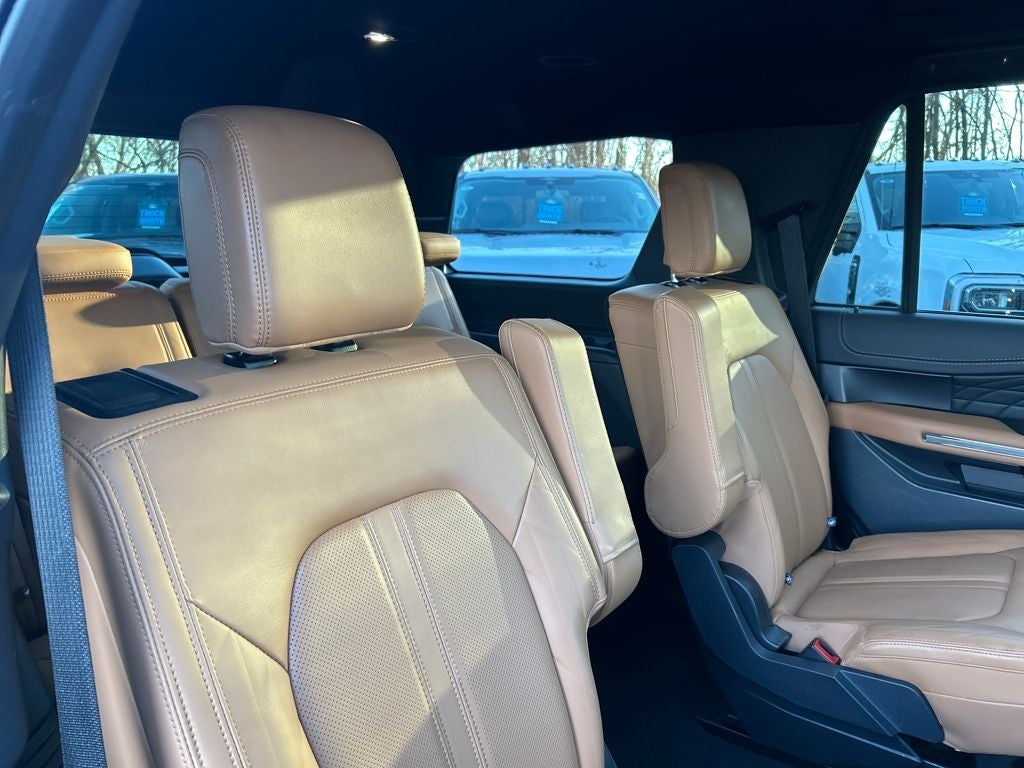 2024 Ford Expedition Platinum