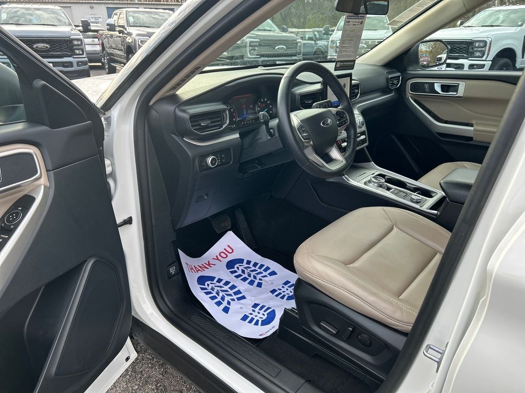 2023 Ford Explorer XLT