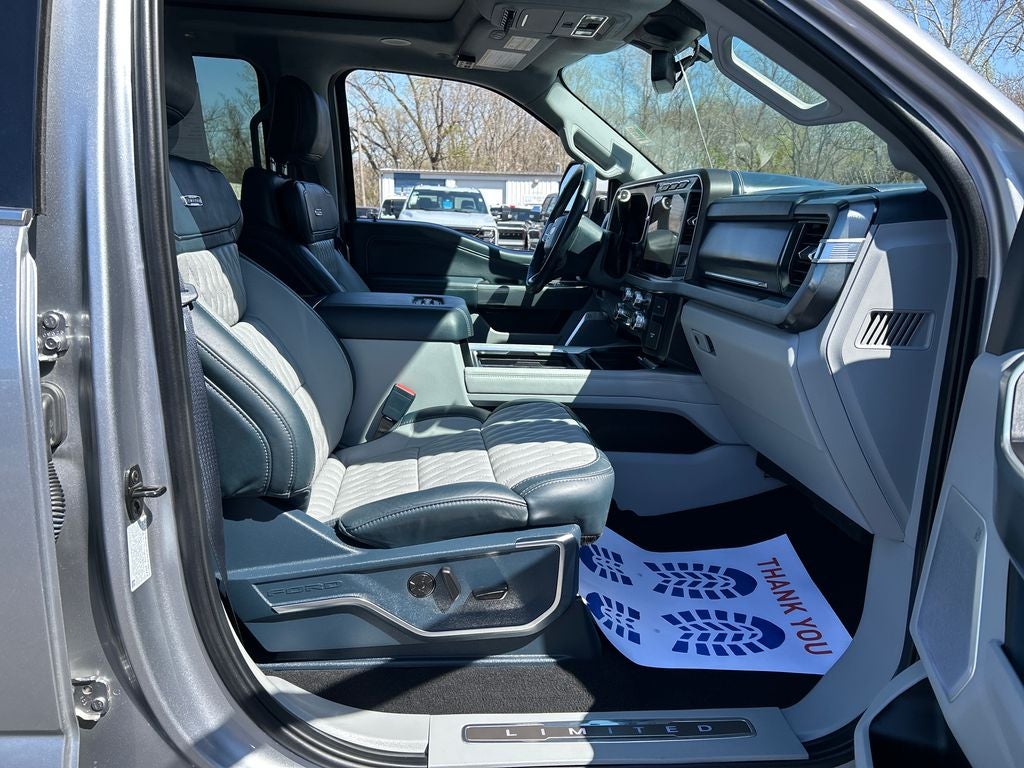 2023 Ford F-350SD Limited