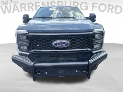 2023 Ford F-350SD Lariat