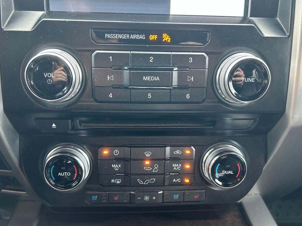 2016 Ford F-150 Platinum