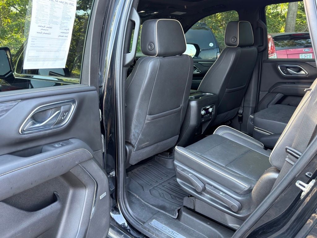 2023 GMC Yukon SLT