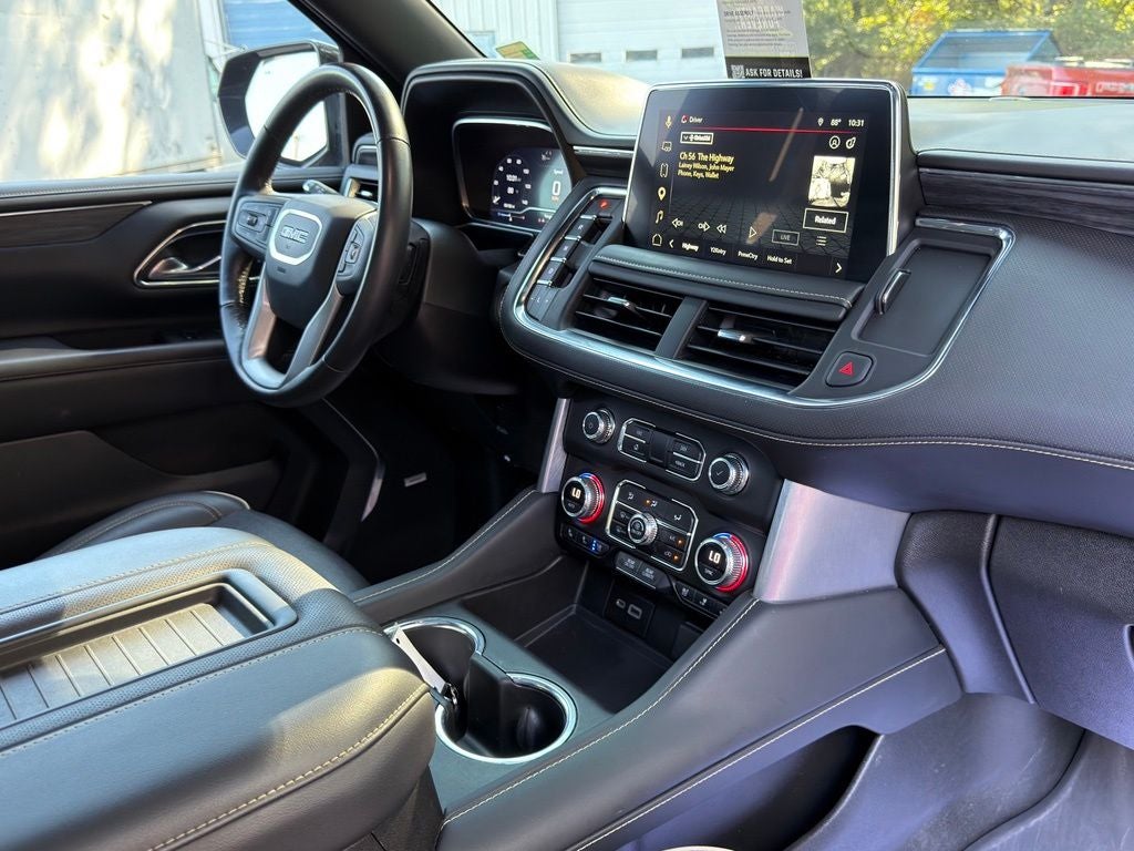 2023 GMC Yukon SLT