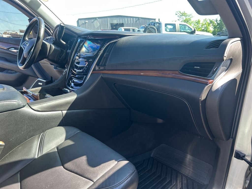 2016 Cadillac Escalade Luxury