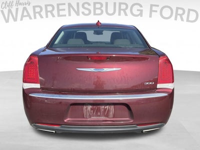 2018 Chrysler 300 Touring