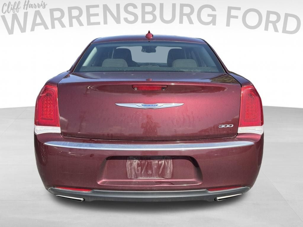 2018 Chrysler 300 Touring