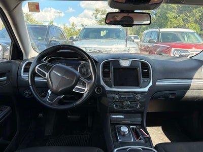 2018 Chrysler 300 Touring
