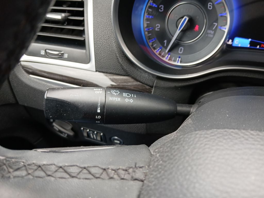 2015 Chrysler 300 Limited