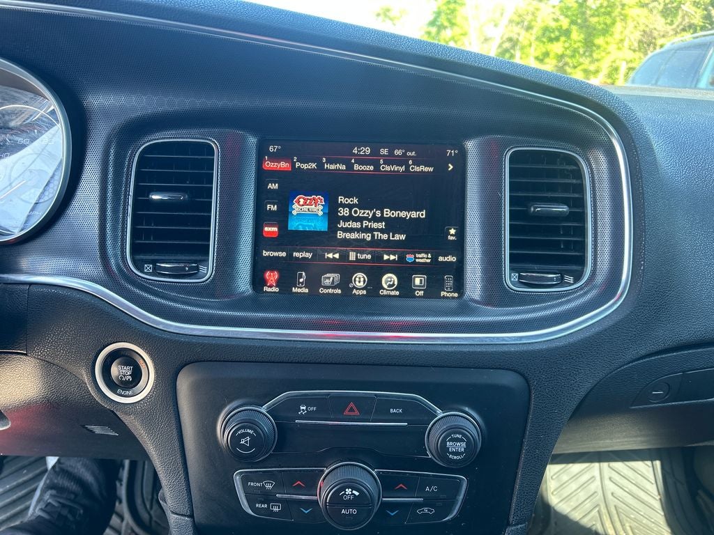 2016 Dodge Charger SXT