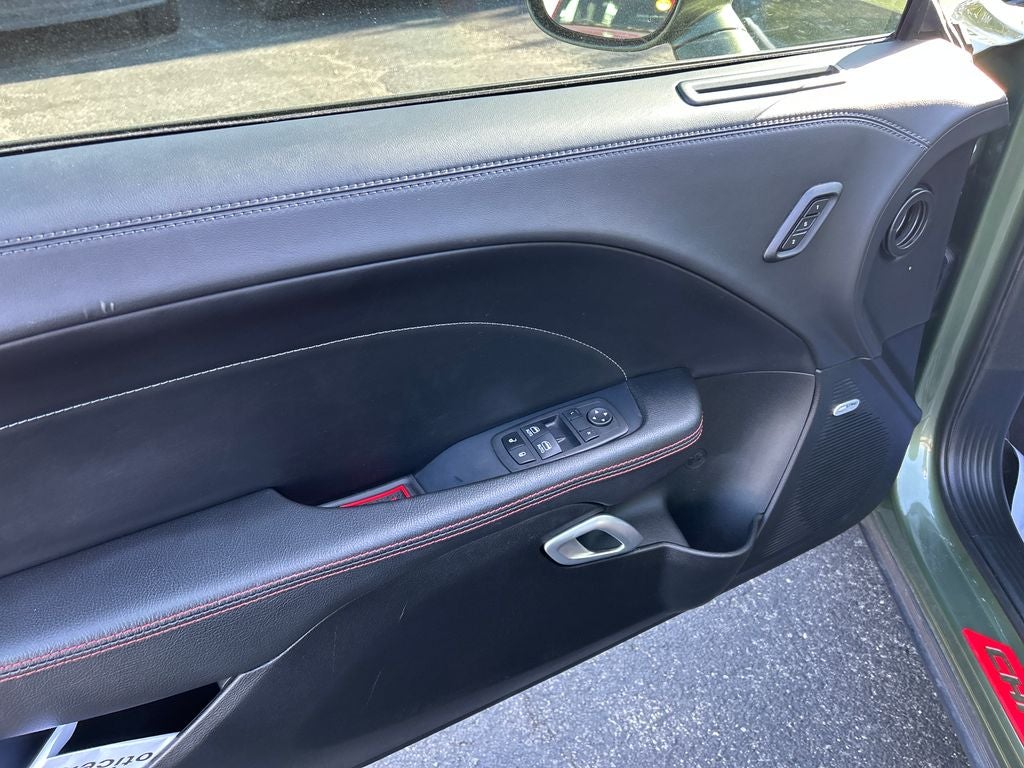 2023 Dodge Challenger R/T Shaker