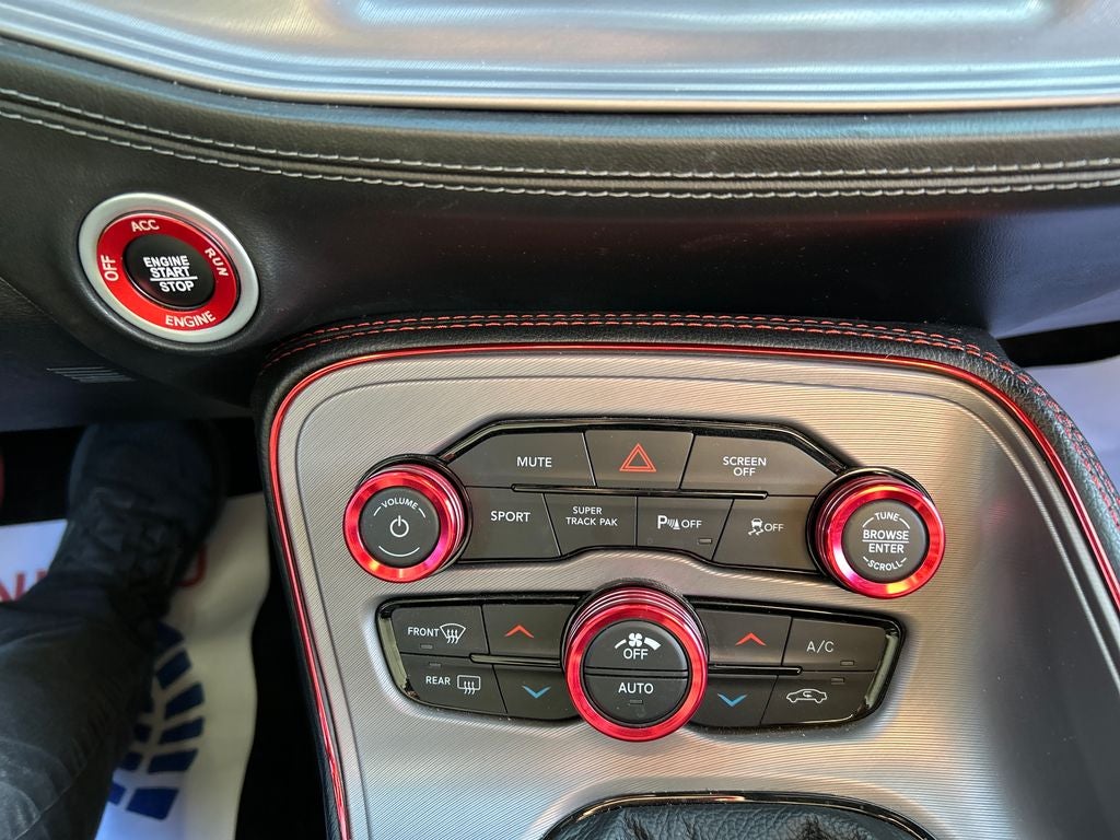 2023 Dodge Challenger R/T Shaker
