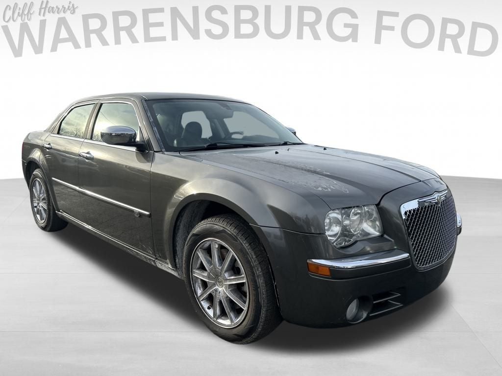 2010 Chrysler 300C Base