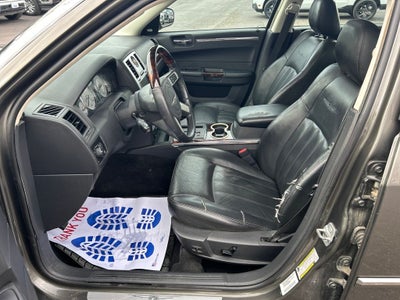 2010 Chrysler 300C Base