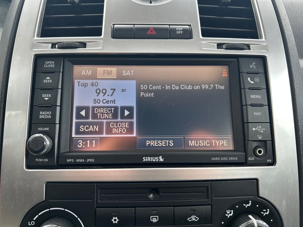 2010 Chrysler 300C Base