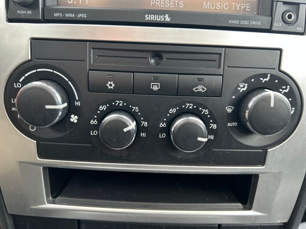 2010 Chrysler 300C Base