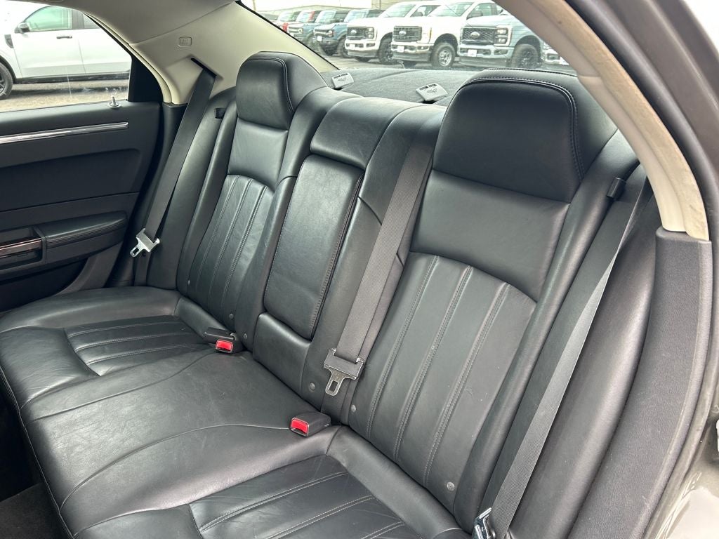 2010 Chrysler 300C Base