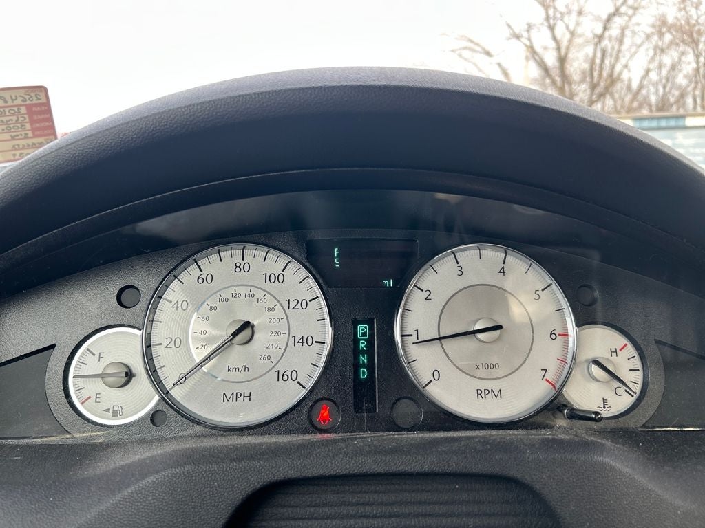 2010 Chrysler 300C Base