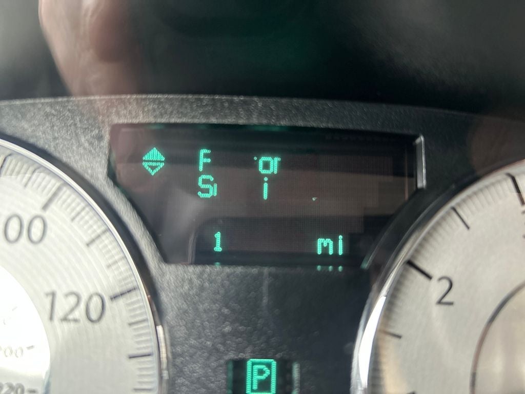 2010 Chrysler 300C Base