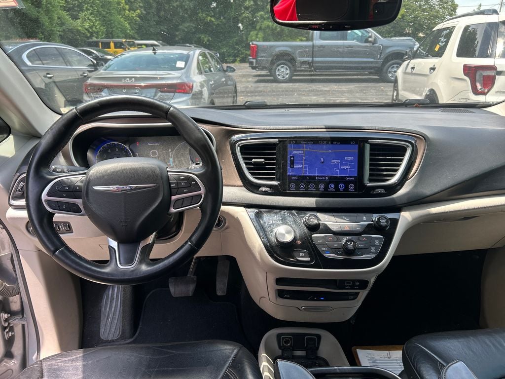 2017 Chrysler Pacifica Touring L Plus