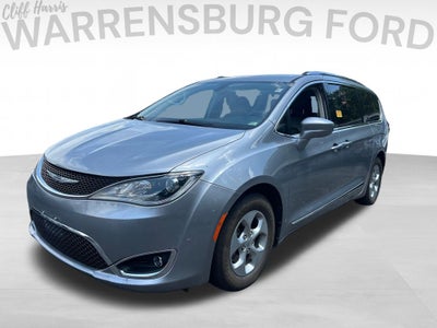 2017 Chrysler Pacifica Touring L Plus