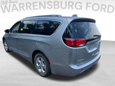 2017 Chrysler Pacifica Touring L Plus