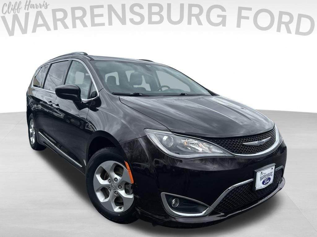 2017 Chrysler Pacifica Touring L Plus