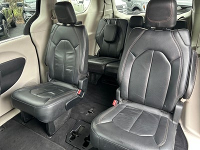 2017 Chrysler Pacifica Touring L Plus