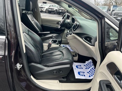 2017 Chrysler Pacifica Touring L Plus