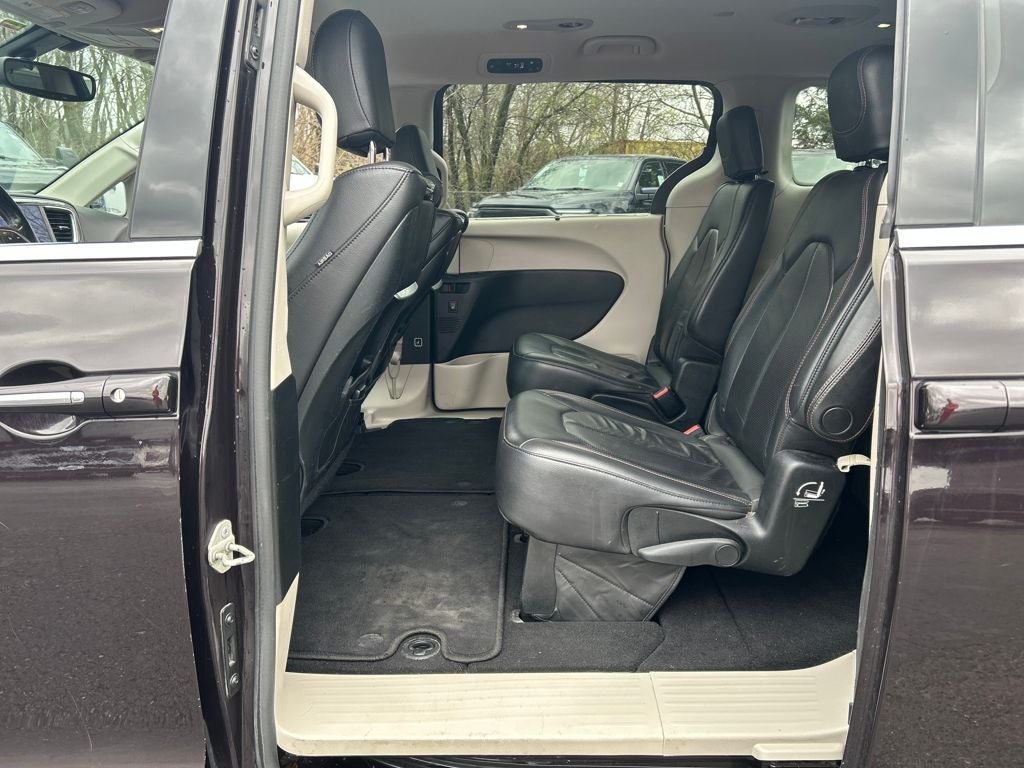 2017 Chrysler Pacifica Touring L Plus
