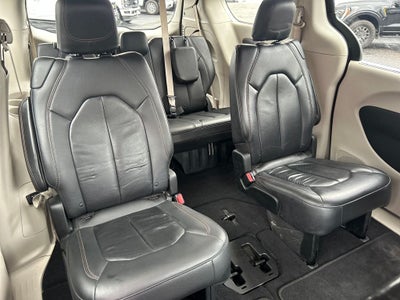 2017 Chrysler Pacifica Touring L Plus