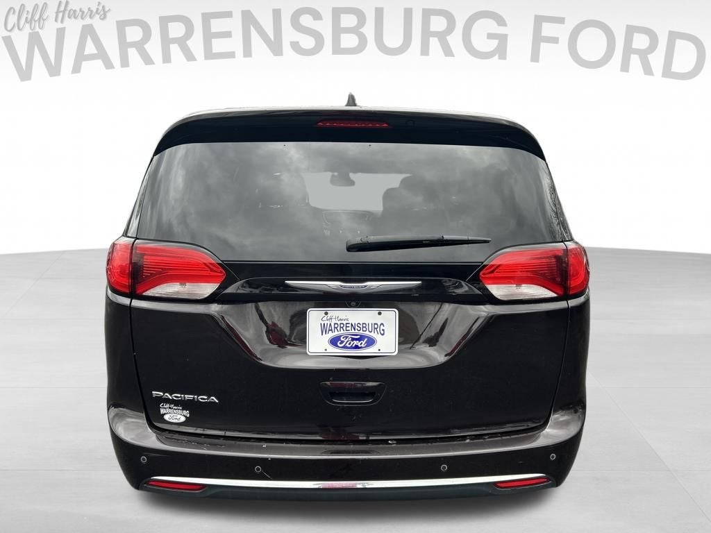 2017 Chrysler Pacifica Touring L Plus