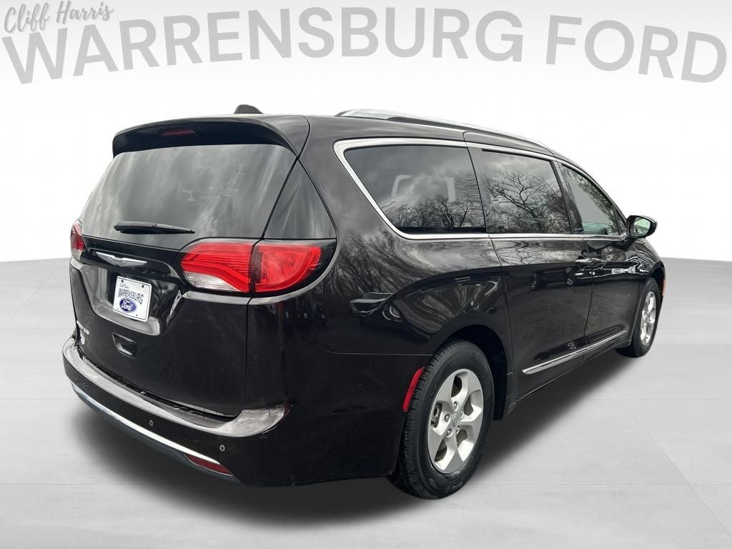 2017 Chrysler Pacifica Touring L Plus